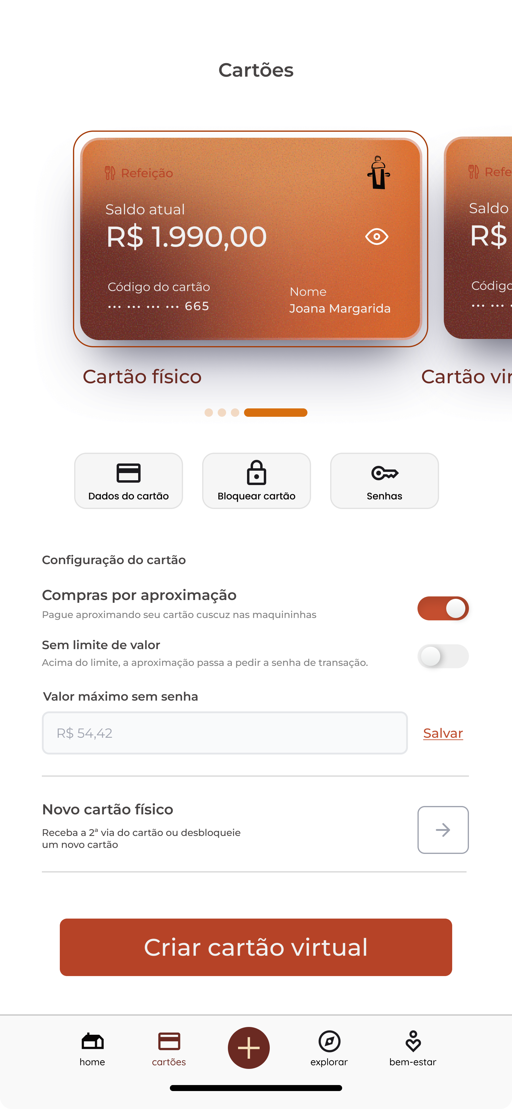 Tela de cartões do app do colaborador mostrando o cartão multibenefício com saldo e validade, as ações de dados do cartão, bloqueio e senhas, e os controles de compra por aproximação
